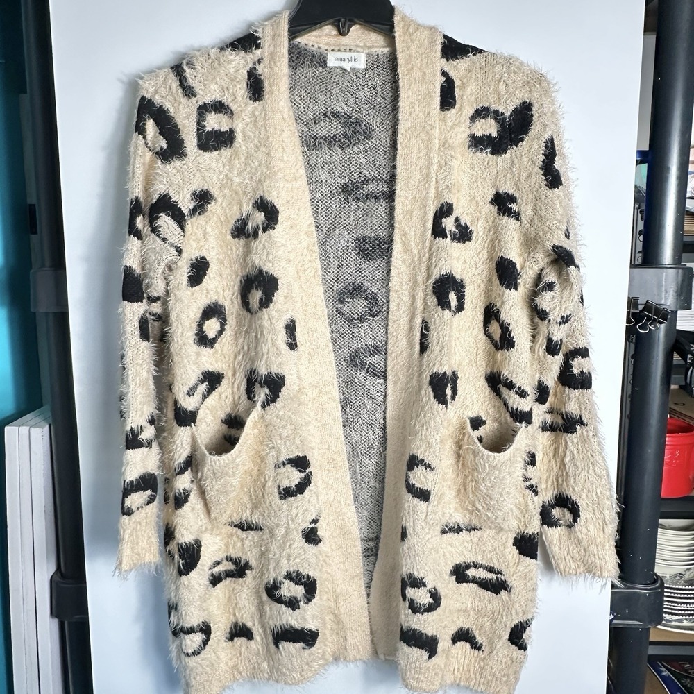 Amaryllis Womens S/M Fuzzy Leopard Print‎ Open Cardigan Sweater Soft Silky Feel - Picture 2 of 6